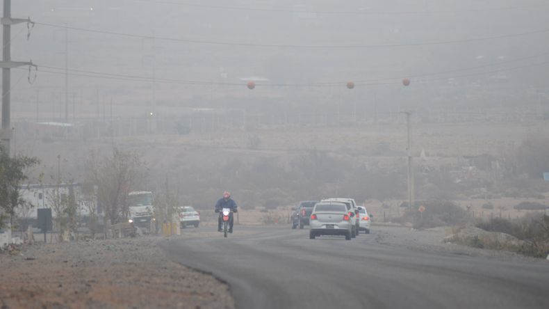 La niebla que afecta a gran parte de Neuquén. | LM Neuquen La niebla que afecta a gran parte de Neuquén.
