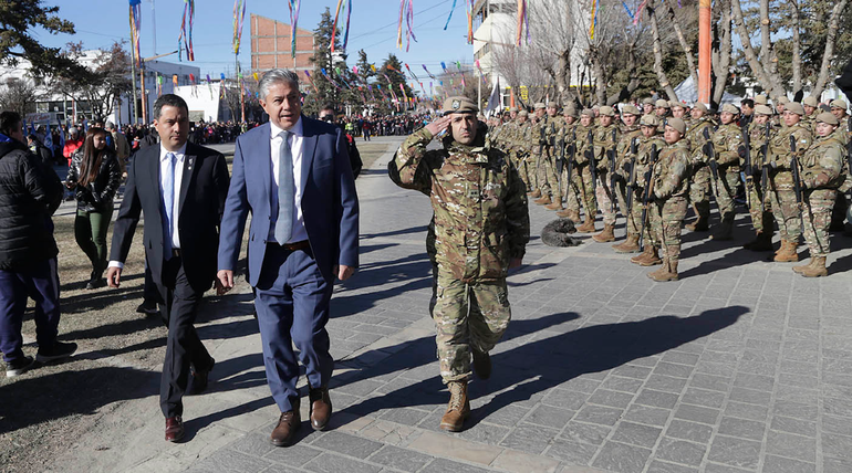 El gobernador Rolando Figueroa y el intendente Carlos Kooppman