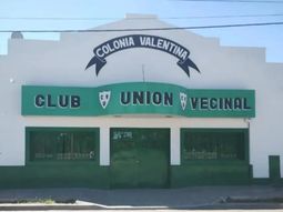 El entrenador de unión Club Vecinal le formularon cargos por abuso y estafa. El entrenador de unión Club Vecinal le formularon cargos por abuso y estafa.