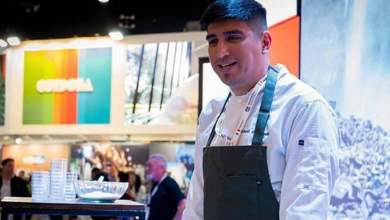 Nahuel representando a la Provincia Del Neuquén en Buenos Aires.