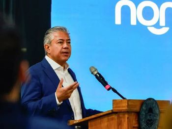 Rolando Figueroa llegó a la mitad de su mandato.