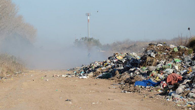 Quemaron el basural de Chos Malal y el humo llegó al centro