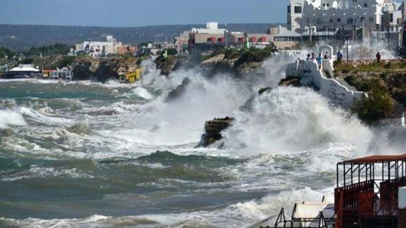 Advierten por mareas extraordinarias en Las Grutas y San Antonio