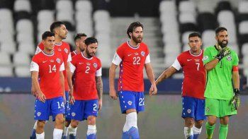 escandalo en chile: figuras armaron fiesta sexual y peligra el dt, que renunciaria escandalo en chile: figuras armaron fiesta sexual y peligra el dt, que renunciaria