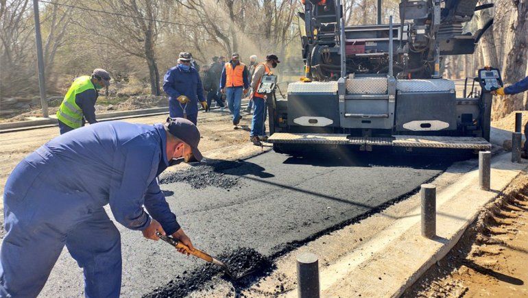 La ciudad sumará 140 cuadras de asfalto este año