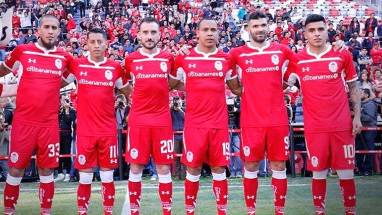 ¡Qué manera de irse a México, her-manitos!