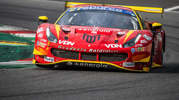 manu urcera no pudo festejar en gran turismo italiano manu urcera no pudo festejar en gran turismo italiano