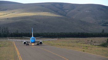 manana vuelve a operar el aeropuerto chapelco