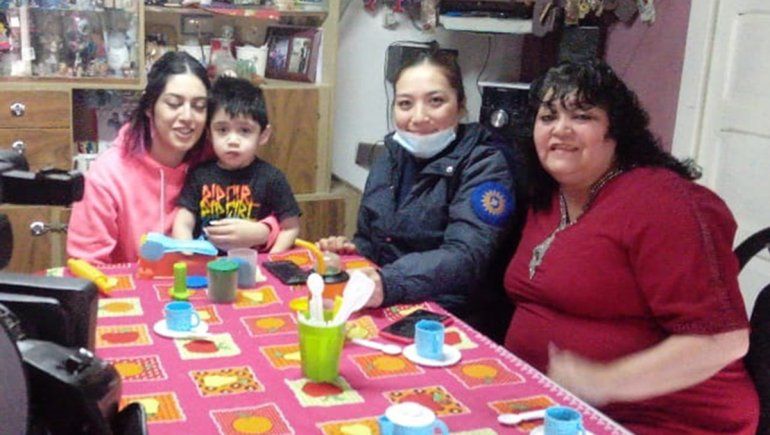 Policía salvó a un nene que se estaba asfixiando