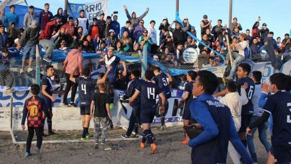 Don Bosco festeja el ascenso a la categoría en la que fue campeón 2018