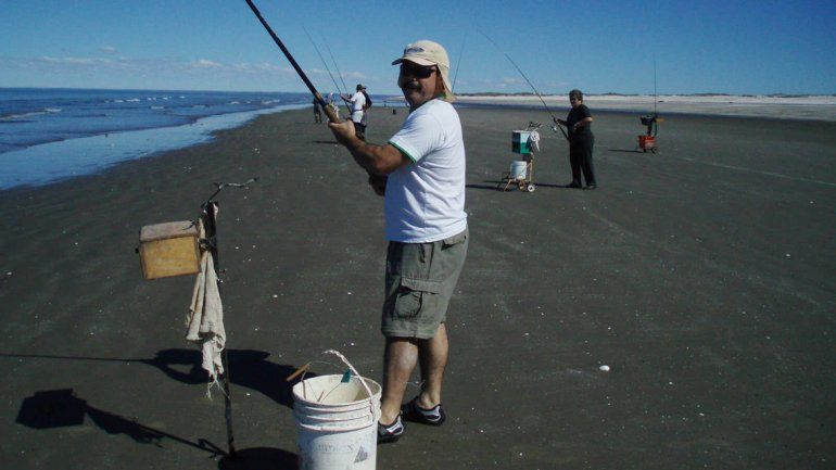La pesca costera convoca a gran cantidad de aficionados a la pesca.&nbsp;