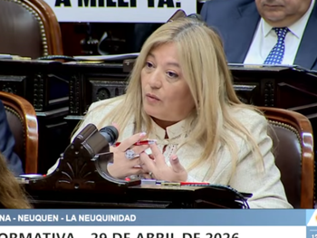 una por una, las preguntas que le hizo karina maureira a manuel adorni para neuquen