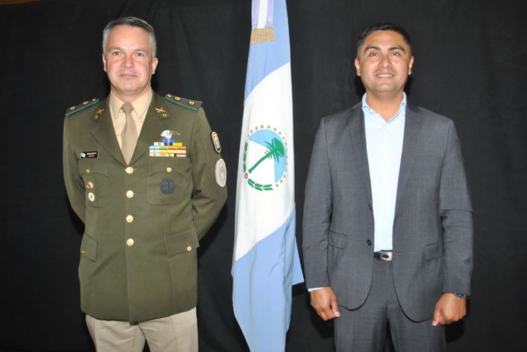 Jefe RIM 10, Teniente Coronel César Sanguinetti. Jefe RIM 10, Teniente Coronel César Sanguinetti.