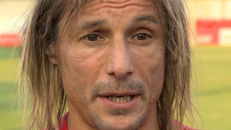 Enojado La hija del Pájaro confesó que con su padre no habla demasiado.