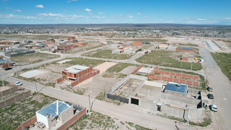 La ciudad se expande hacia el norte con lotes, parques y una nueva avenida   