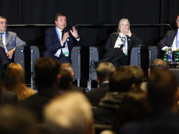 El gobernador Alberto Weretilneck participa de la convención minera más importante del mundo en Canadá. El gobernador Alberto Weretilneck participa de la convención minera más importante del mundo en Canadá.