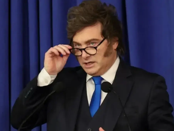 Milei apuntó nuevamente contra el periodismo: basuras inmundas