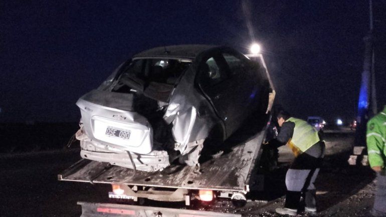 Perdió el control del auto, mordió el cordón y chocó en la Autovía Norte