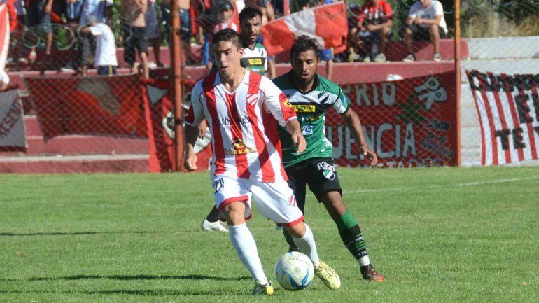 Lucero vuelve al once titular tras cumplir la fecha de suspensión.