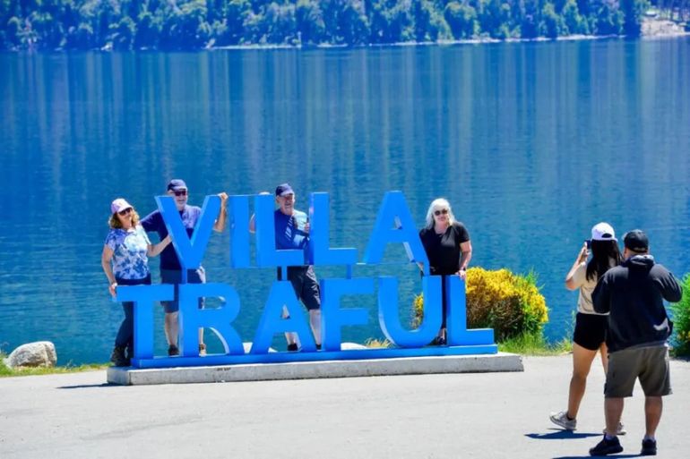 Cuánto cuesta pasar las vacaciones en Villa Traful, la aldea de montaña que está de moda