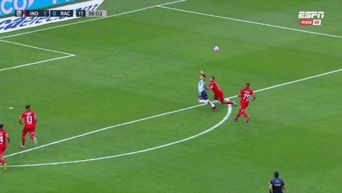 La gran polémica del clásico de Avellaneda: ¿era penal o tiro libre para Racing?