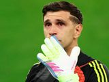 Tres grandes: en qué equipo podría seguir su carrera el Dibu Martínez al irse del Aston Villa