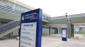 En el allanamiento, además de elementos de interés para la causa, se secuestraron armas de fuego. | LM Neuquen En el allanamiento, además de elementos de interés para la causa, se secuestraron armas de fuego.