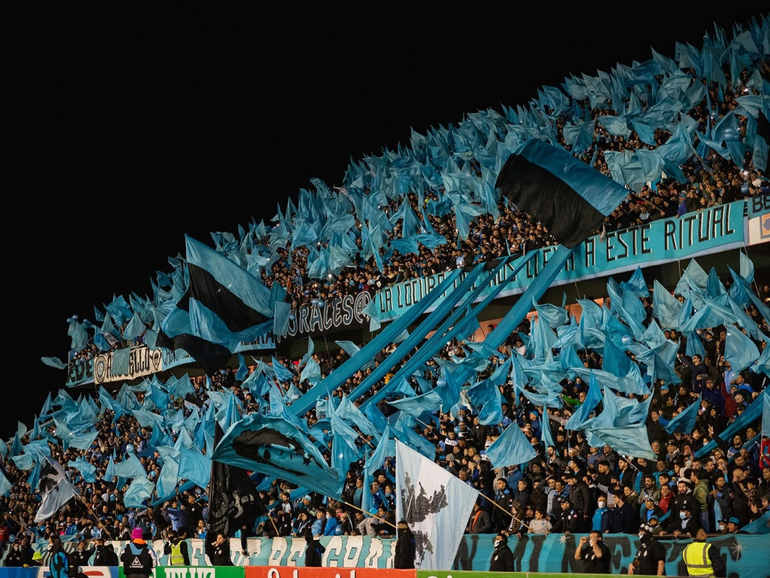 Hincha de Belgrano no podrá ir a la cancha por no pagar la cuota alimentaria
