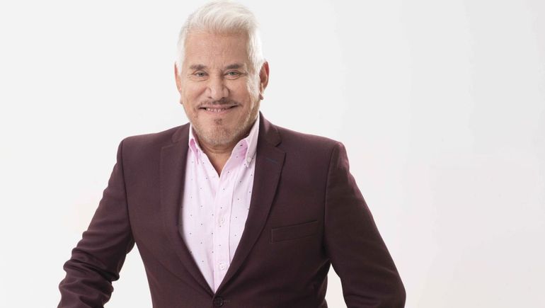 Arnaldo André se inyecta semen de toro Arnaldo André se inyecta semen de toro