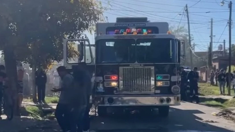 Dos hermanos murieron quemados y los encontraron abrazados