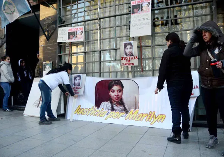 Marilyn fue asesinada de un tiro en la cabeza por Satanás Garrido. Marilyn fue asesinada de un tiro en la cabeza por Satanás Garrido.