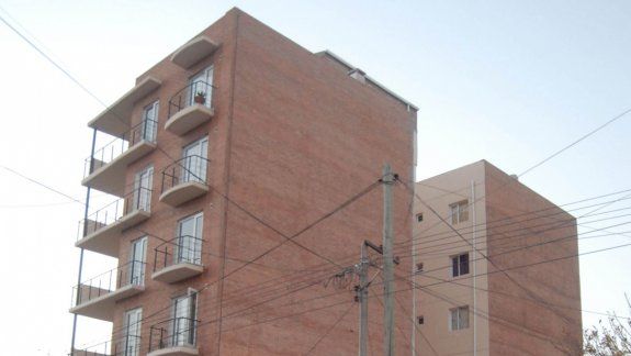Las cloacas no dan más. Analizan prohibir la construcción de nuevos edificios.