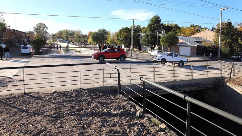 Inauguraron el puente de Ignacio Rivas y arroyo Durán, que conecta puntos clave del sur de Neuquén capital
