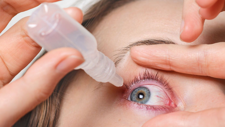 ¿Chau a los anteojos?: la ANMAT aprobó unas gotas que corrigen la presbicia