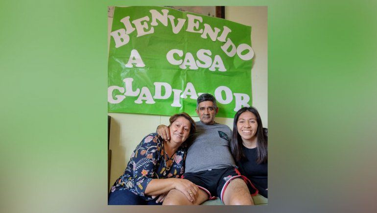 Un padre con COVID y su hija enfermera le ganaron la batalla a la enfermedad