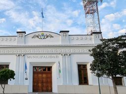 Las negociaciones paritarias en el Municipio de Allen concluyeron con un aumento del 35,52 por ciento, a aplicar en dos cuotas. Se consiguió superar la inflación reciente por un margen más que considerable.
