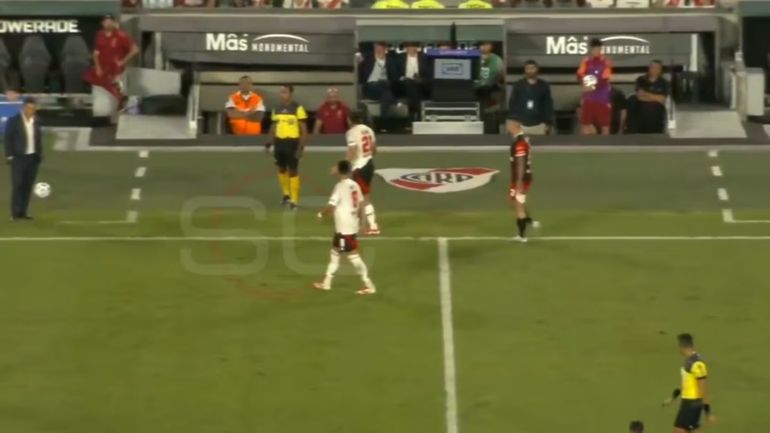 El cruce entre el Huevo Acuña y Marcelo Gallardo El cruce entre el Huevo Acuña y Marcelo Gallardo