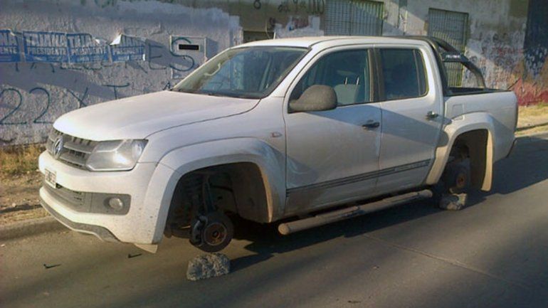 Los robarruedas no descansan y esta vez le tocó a un Siena