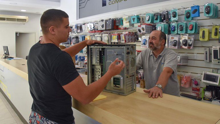 La crisis también golpea a los negocios de tecnología