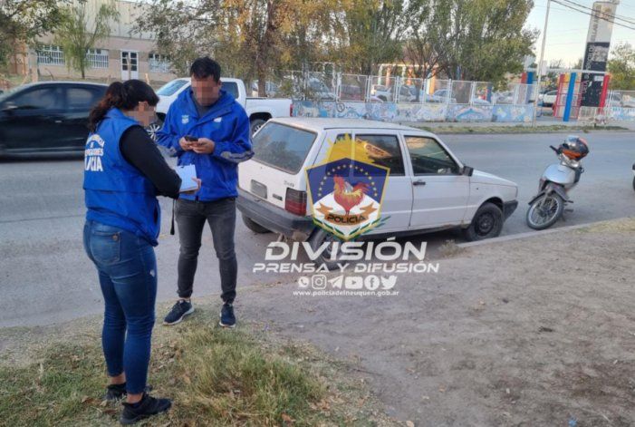 Robaron un auto y lo dejaron abandonado