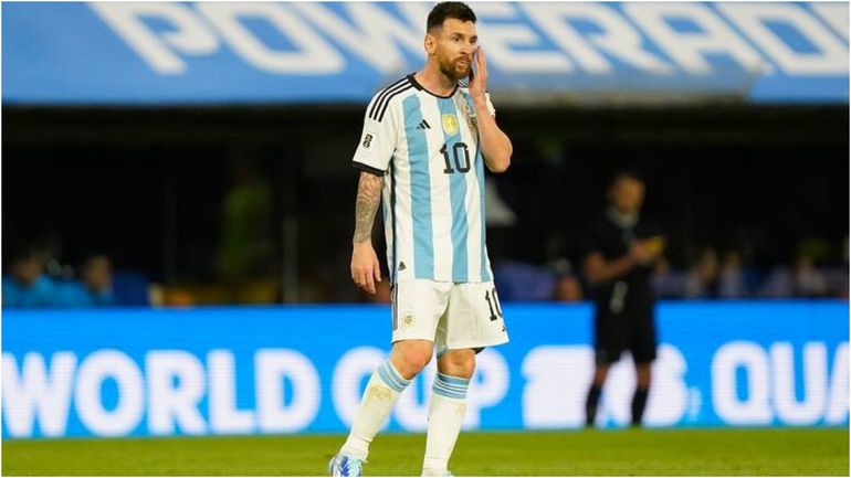 Cuál es el jugador uruguayo que se llevó la camiseta de Messi
