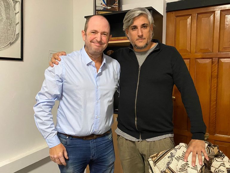 Camino a las PASO. Pablo Todero con el referente del Frente Patria Grande en Neuquén, Santiago Arizo. Es el espacio político de Juan Grabois. Camino a las PASO. Pablo Todero con el referente del Frente Patria Grande en Neuquén, Santiago Arizo. Es el espacio político de Juan Grabois.