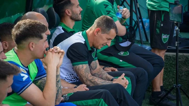 Dos DT se fueron de sus clubes por malos resultados y se suman a una larga fila de despedidos en 2025