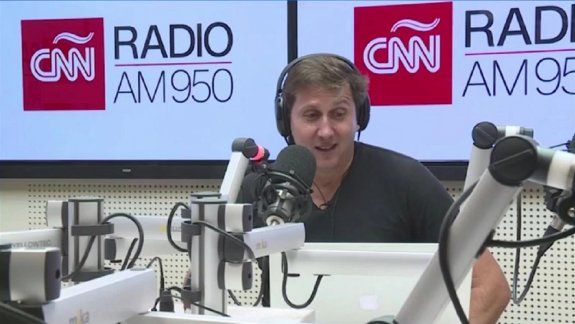 Varsky cuestionó la cuarentena o muerte y calentó el debate