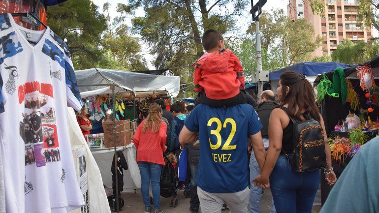 Pungas chilenas robaron en la feria de artesanos