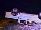 Un hombre y su hija sufrieron un despiste por el hielo y volcaron en el norte neuquino