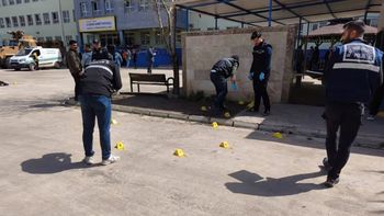 otro tiroteo dejo cuatro muertos en una escuela de turquia y hay 20 heridos otro tiroteo dejo cuatro muertos en una escuela de turquia y hay 20 heridos