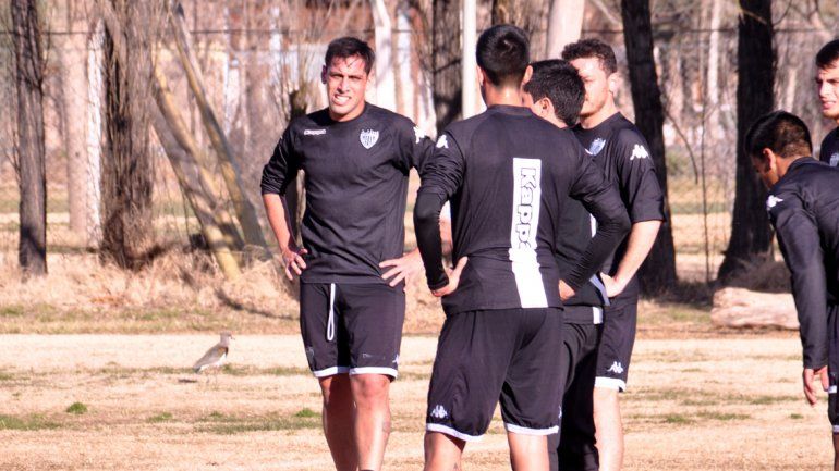 Matías acordó su incorporación y a las pocas horas ya estaba entrenando. Me quieren para jugar y eso me motivó