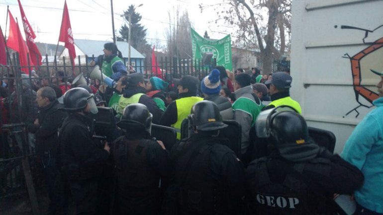 ATE interrumpió un acto del MPN en Junín de los Andes