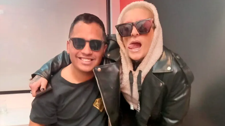 Cristian Soto, el arquero internacional nacido en Río Negro, junto a Furia de Gran Hermano. Cristian Soto, el arquero internacional nacido en Río Negro, junto a Furia de Gran Hermano.